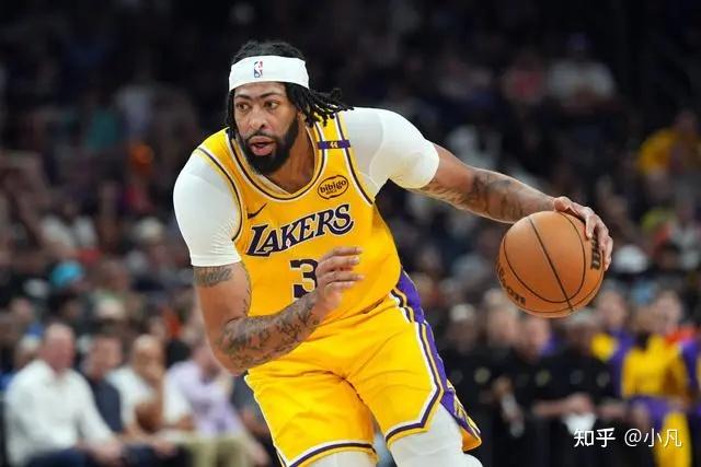 库里领跑NBA收入榜，年赚超20亿美元